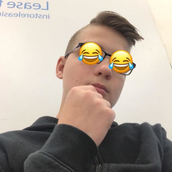 Meet your Posher, Kyle - Picture 1 of 1